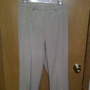 Bay Studio Cream Dress Pants Size 6 R Like New